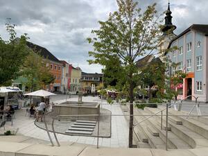 Stadtplatz Brunnen (Quelle: Land OÖ, Aistleitner)